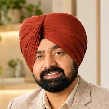 Dr. Amarinder Singh, BNYS